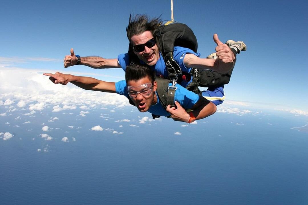 Skydive at Newcastle 15000ft, Weekday Newcastle NSW
