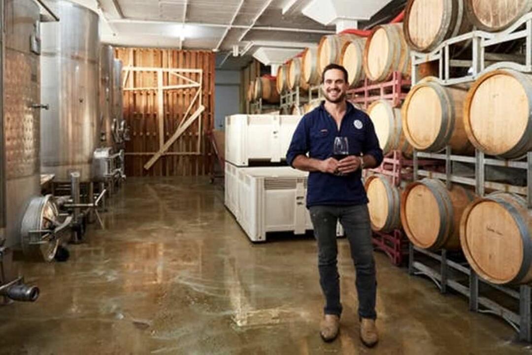 Behind the Scene Beer and Wine Tour Gift Voucher - Sydney NSW