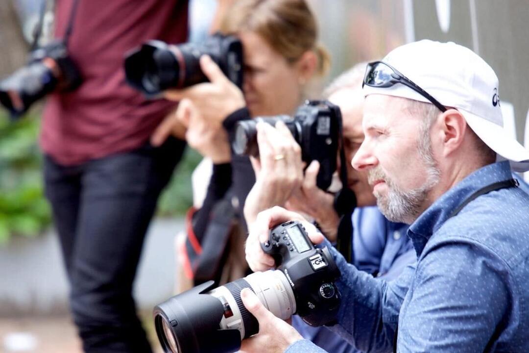 Camera Essentials Sydney Photography Adventure - Gift Voucher or Instant Booking - Sydney CBD NSW