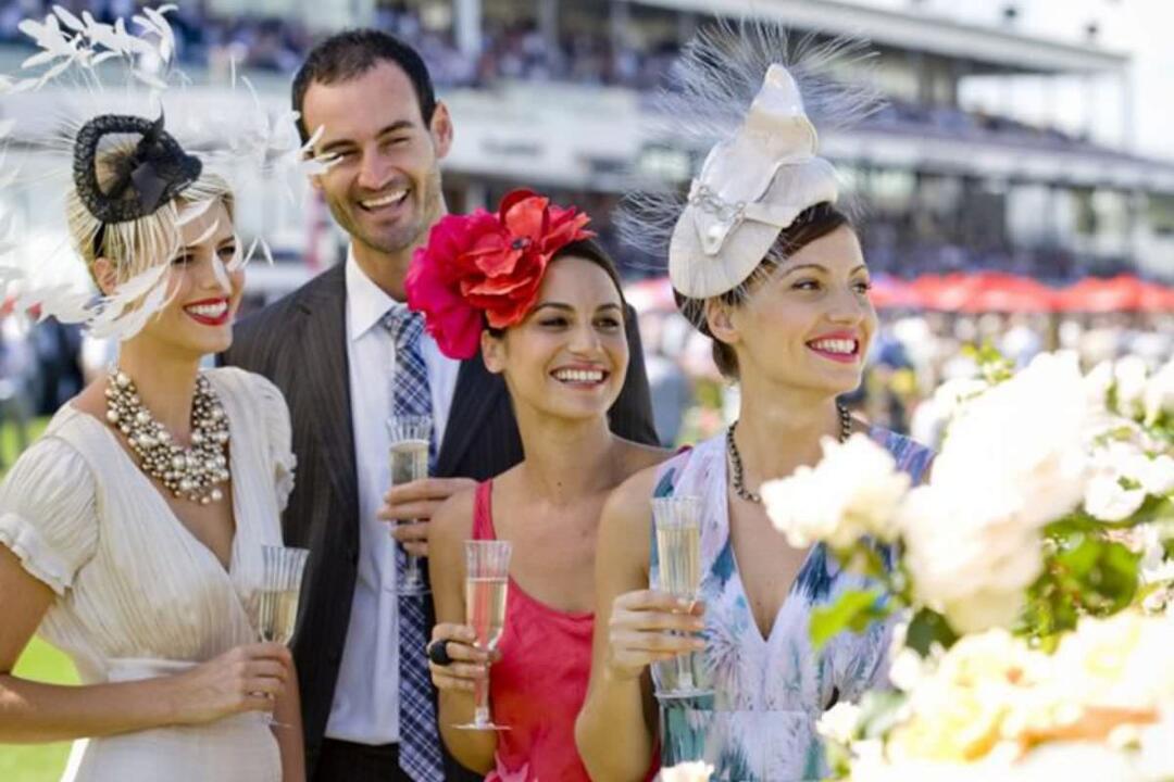 Melbourne Cup Sailing Lunch Cruise Gift Voucher - Sydney NSW