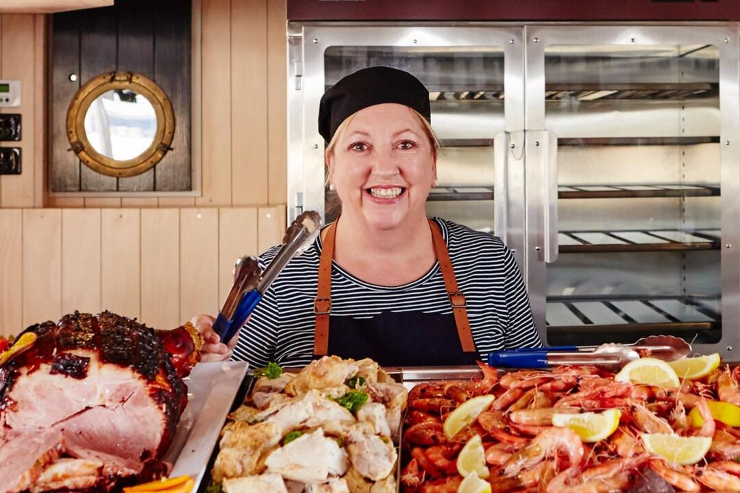 Gold Coast Lunch Cruise, Outside Seating Gift Voucher - Main Beach QLD