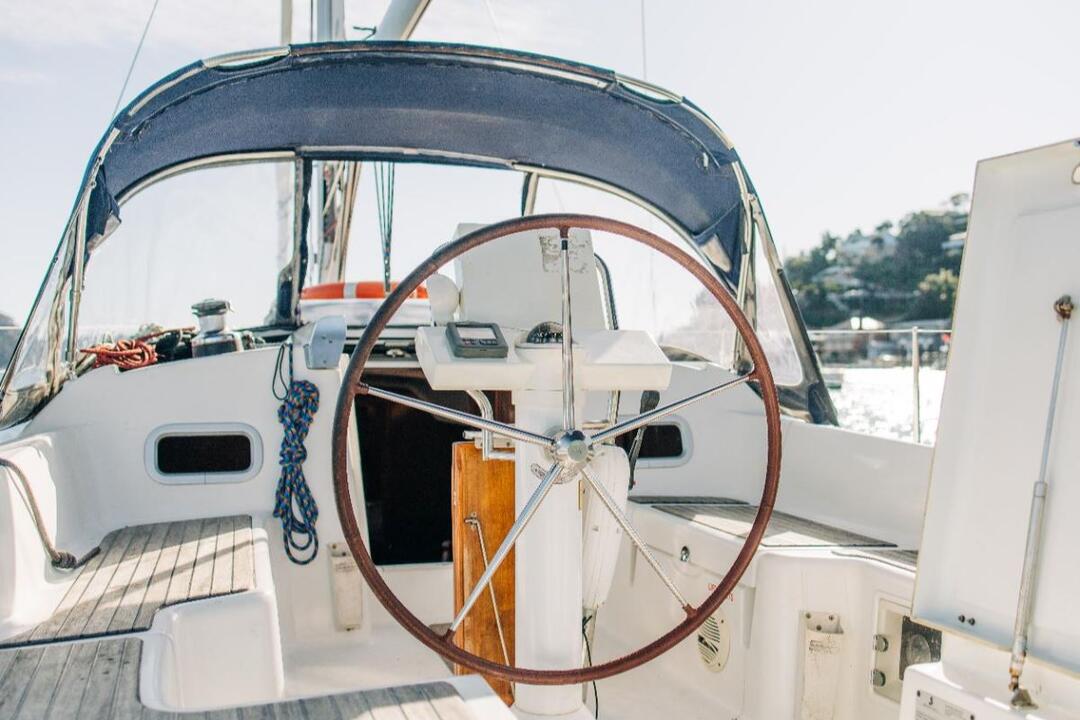 4-Hour Skippered Yacht Charter for Two - Gift Voucher or Instant Booking - Palm Beach NSW