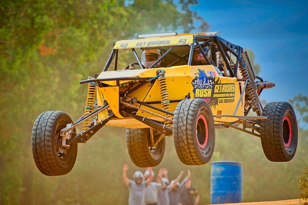 Drive a V8 Race Buggy for 6 Laps plus Hot Lap Tailem Bend SA