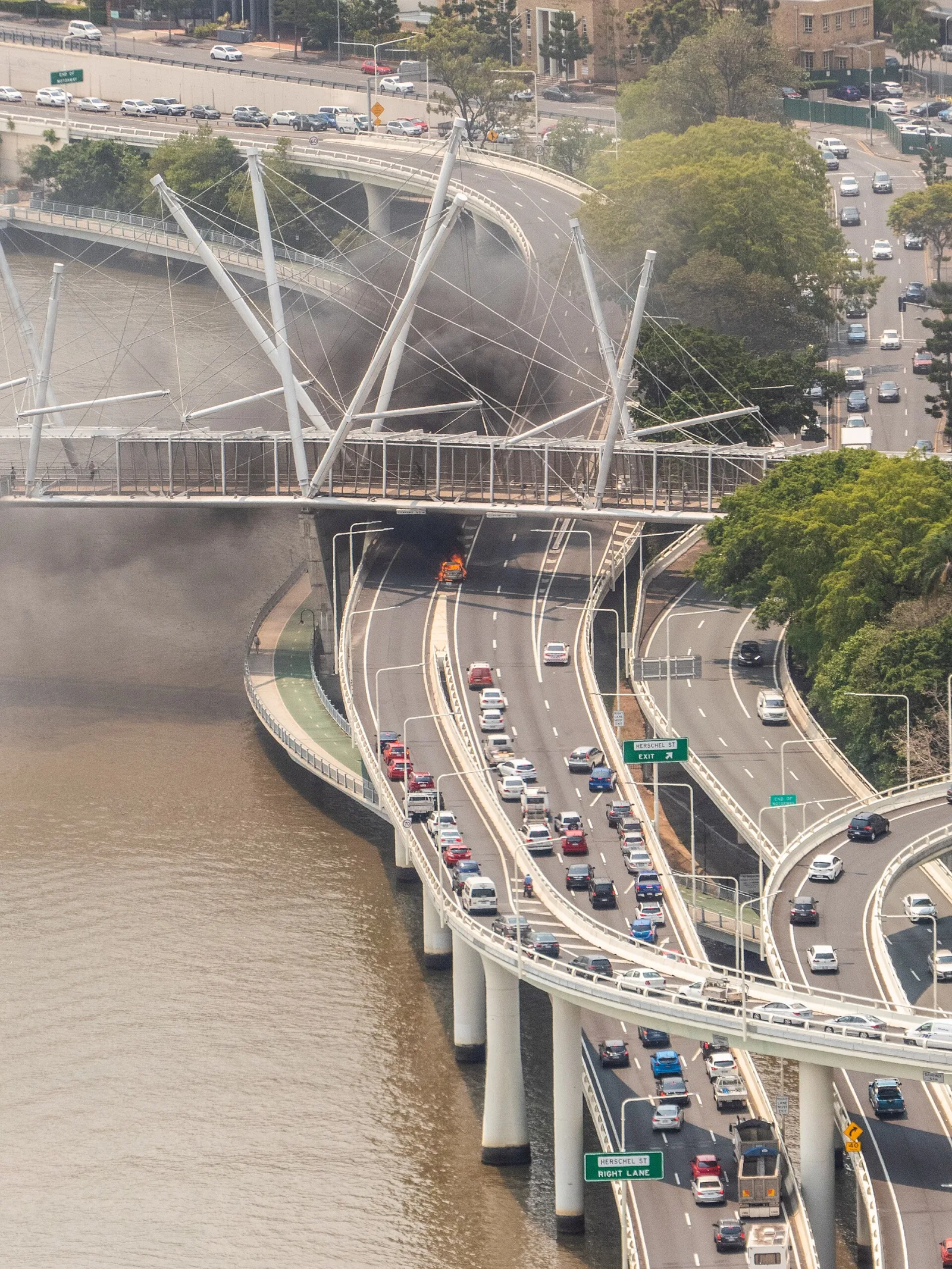 Vehicle fire on South East Freeway Brisbane